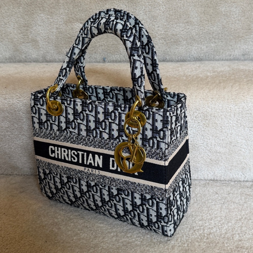 Women’s Handheld Handbag Purse